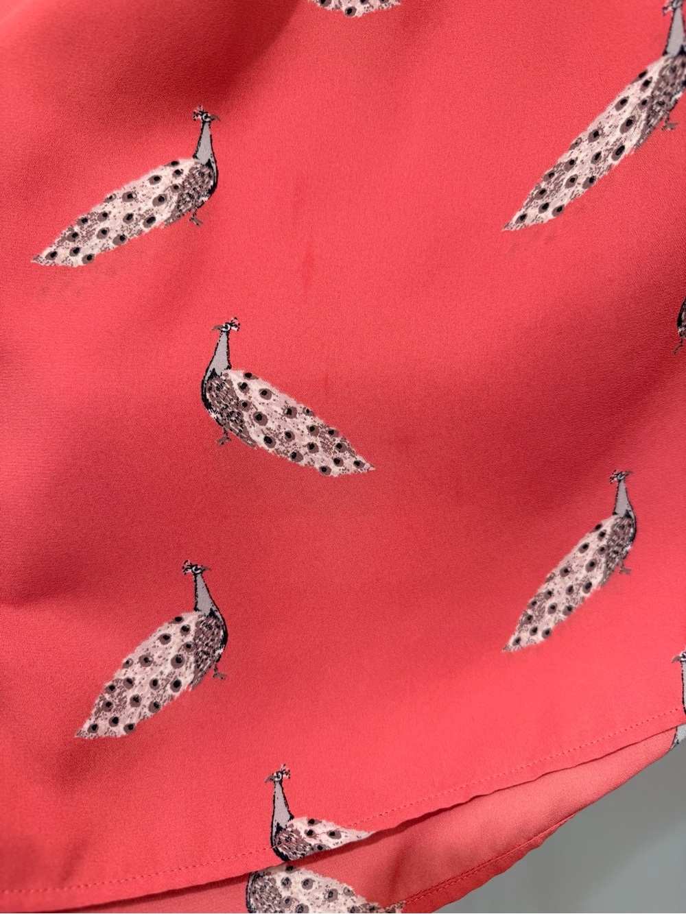 Sold LOFT Peacock Print Coral Pleated Long Sleeve Blouse Pink Boat Neck Whimsy - Picture 10 of 10